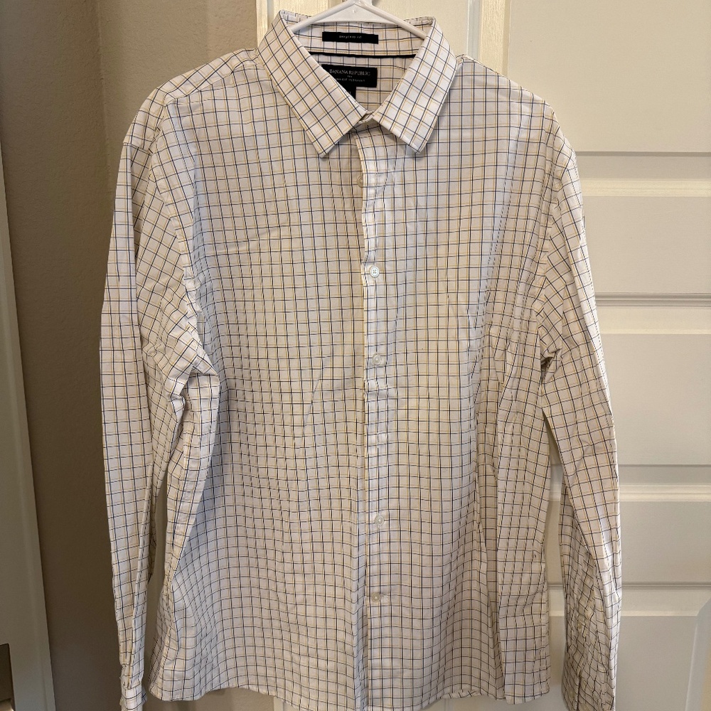 Banana Republic Men's Dress Shirt Untucked Fit